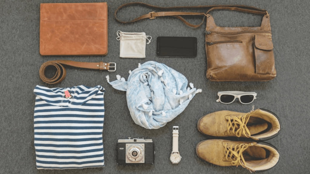 Airport Look Ideas: How to Style on Outfit for Airport